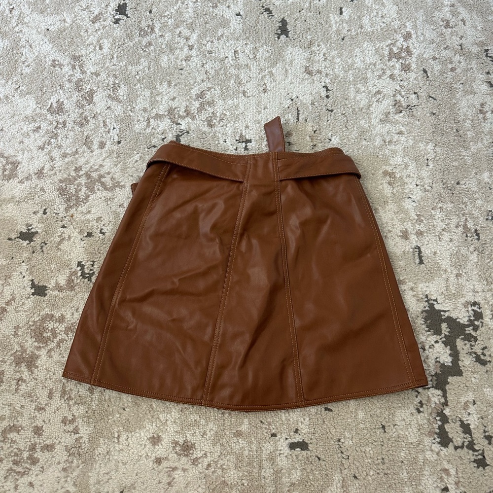 Devine Heritage Wrap Leather Mini Skirt Size Large NWT - Saddle - Picture 3 of 5